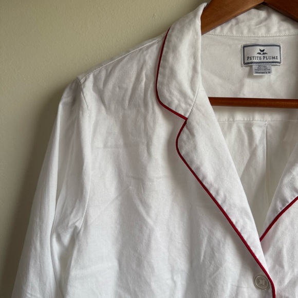 Petite Plume Twill Pajama Top Size Medium White Red Piping - Picture 4 of 8